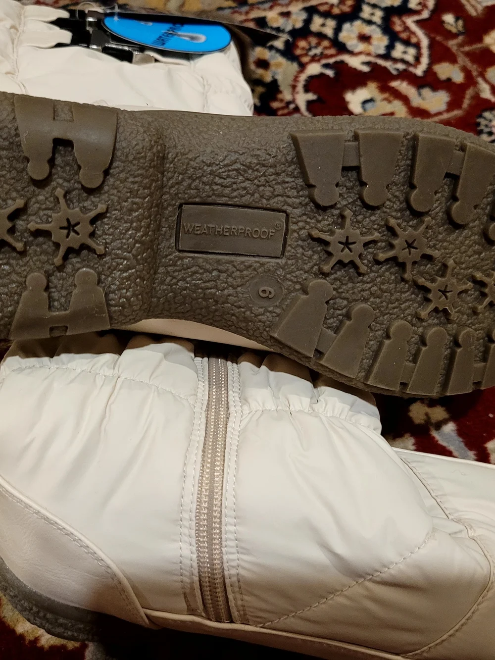 Weatherproof Women's Light Cream Quilted Puffer Jacket with Faux Fur Trim